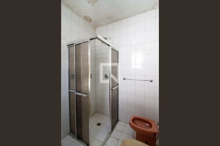 Casa à venda com 430m², 4 quartos e 4 vagas Casa à venda com 430m², 4 quartos e 4 vagasBanheiro da Suíte 2