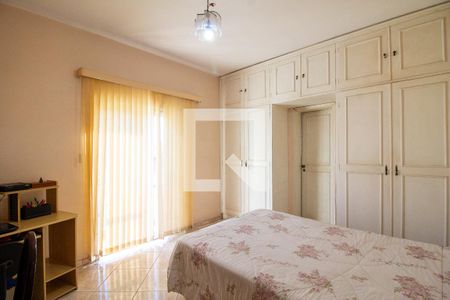 Casa à venda com 430m², 4 quartos e 4 vagas Casa à venda com 430m², 4 quartos e 4 vagasSuíte 3