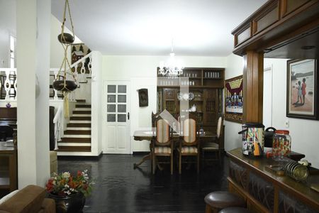 Sala de casa de condomínio para alugar com 4 quartos, 430m² em Chácara Pavoeiro, Cotia