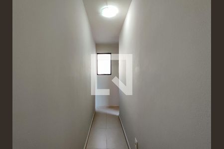 Corredor de apartamento para alugar com 2 quartos, 63m² em Tijuca, Rio de Janeiro