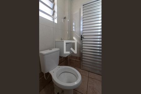 banheiro social_2 de apartamento para alugar com 1 quarto, 50m² em Sacomã, São Paulo
