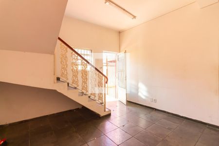 Sala  de casa para alugar com 7 quartos, 200m² em Vila Osasco, Osasco