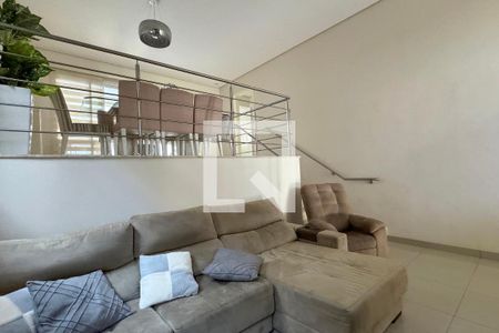 Casa de condomínio para alugar com 260m², 3 quartos e 2 vagasSala