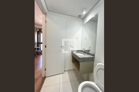Banheiro  de apartamento para alugar com 1 quarto, 21m² em Vila Mariana, São Paulo