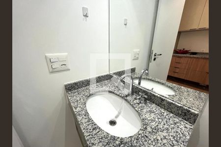 Banheiro  de apartamento para alugar com 1 quarto, 21m² em Vila Mariana, São Paulo