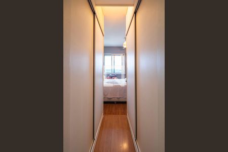 Suíte - Closet de apartamento à venda com 2 quartos, 70m² em Jardim Paulista, São Paulo
