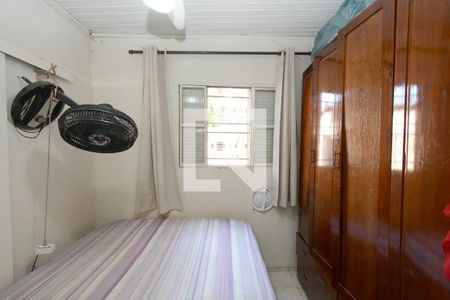 Quarto 1 de casa à venda com 2 quartos, 45m² em Jardim Três Marias, São Paulo