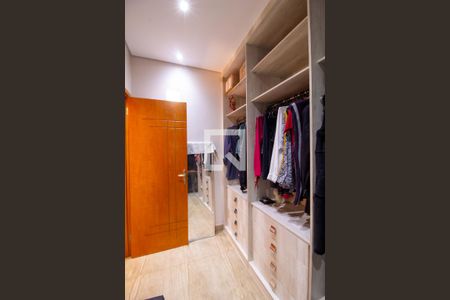 Closet do Quarto 1 de casa à venda com 2 quartos, 167m² em Jardim Santa Mena, Guarulhos