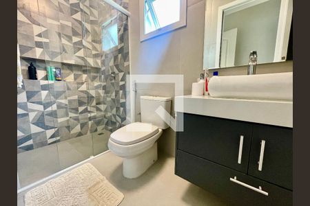 Casa de condomínio à venda com 380m², 5 quartos e 4 vagas Casa de condomínio à venda com 380m², 5 quartos e 4 vagasBanheiro da Suite 4