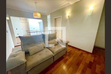 Casa de condomínio à venda com 380m², 5 quartos e 4 vagas Casa de condomínio à venda com 380m², 5 quartos e 4 vagasSala 2 do piso superior