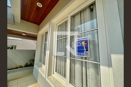 Casa de condomínio à venda com 380m², 5 quartos e 4 vagas Casa de condomínio à venda com 380m², 5 quartos e 4 vagasPlaquinha instalada