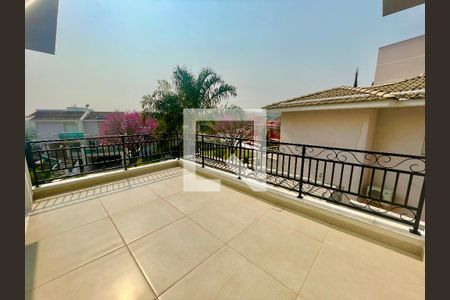 Casa de condomínio à venda com 380m², 5 quartos e 4 vagas Casa de condomínio à venda com 380m², 5 quartos e 4 vagasVaranda da Suíte