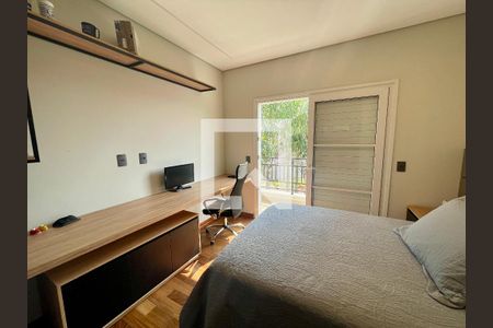 Casa de condomínio à venda com 380m², 5 quartos e 4 vagas Casa de condomínio à venda com 380m², 5 quartos e 4 vagasSuíte 4