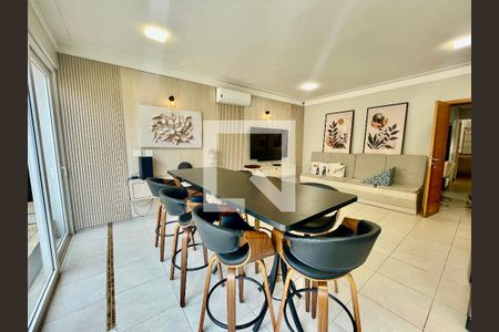 Casa de condomínio à venda com 380m², 5 quartos e 4 vagas Casa de condomínio à venda com 380m², 5 quartos e 4 vagasÁrea gourmet