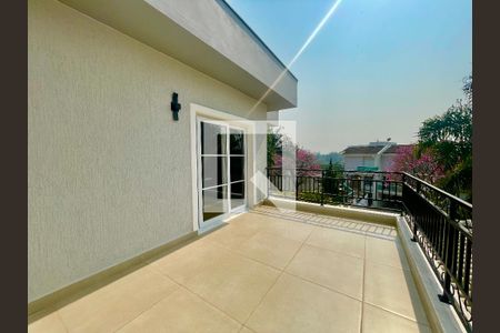 Casa de condomínio à venda com 380m², 5 quartos e 4 vagas Casa de condomínio à venda com 380m², 5 quartos e 4 vagasVaranda da Suíte