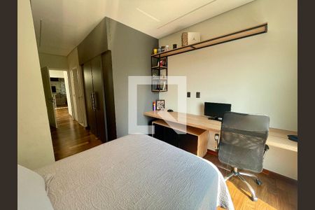 Casa de condomínio à venda com 380m², 5 quartos e 4 vagas Casa de condomínio à venda com 380m², 5 quartos e 4 vagasSuíte 4