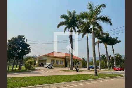 Casa de condomínio à venda com 380m², 5 quartos e 4 vagas Casa de condomínio à venda com 380m², 5 quartos e 4 vagasÁrea comum - Salão de festas