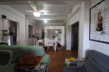 Sala 2 de casa à venda com 3 quartos, 190m² em Guajuviras, Canoas