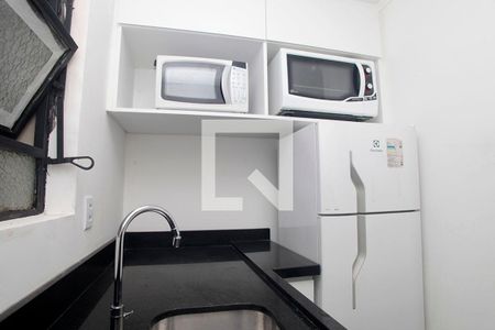 Cozinha de apartamento à venda com 1 quarto, 32m² em Independência, Porto Alegre