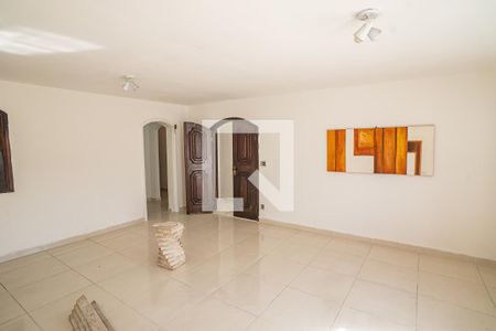 Sala de casa para alugar com 4 quartos, 300m² em Santa Teresa, Rio de Janeiro