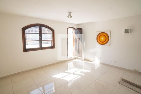 Sala de casa para alugar com 4 quartos, 300m² em Santa Teresa, Rio de Janeiro