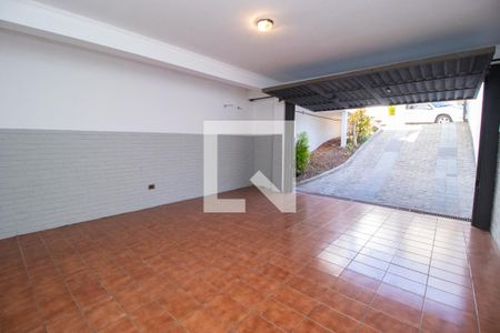 Garagem de casa para alugar com 3 quartos, 242m² em Campestre, Santo André