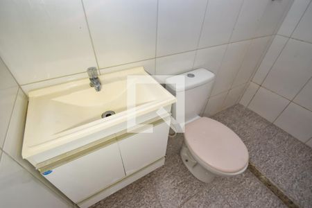 Banheiro de casa para alugar com 2 quartos, 179m² em Cascadura, Rio de Janeiro