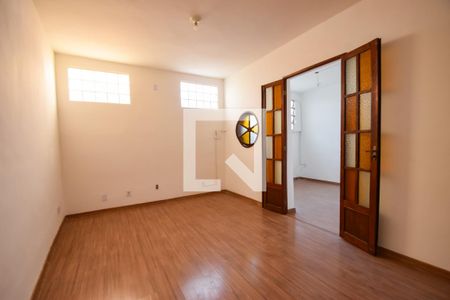 Sala de casa para alugar com 2 quartos, 179m² em Cascadura, Rio de Janeiro