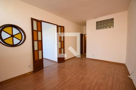 Sala de casa para alugar com 2 quartos, 179m² em Cascadura, Rio de Janeiro