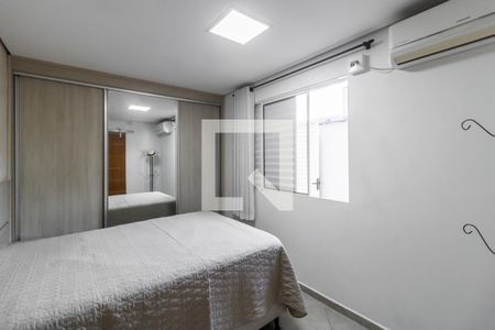 Suíte de casa à venda com 3 quartos, 150m² em Vila Dalila, São Paulo
