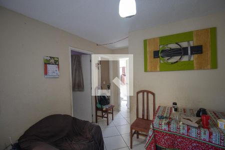 Sala de apartamento para alugar com 2 quartos, 44m² em Venda da Cruz, São Gonçalo