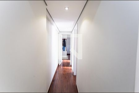 Corredor de apartamento à venda com 2 quartos, 65m² em Graça, Belo Horizonte