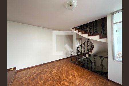 Sala de casa para alugar com 4 quartos, 350m² em Mirandópolis, São Paulo