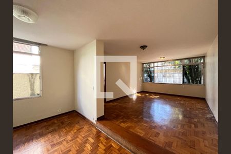 Sala de casa à venda com 4 quartos, 350m² em Mirandópolis, São Paulo