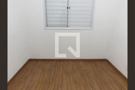 Quarto 2 de apartamento para alugar com 2 quartos, 49m² em Jardim Henriqueta, Taboão da Serra