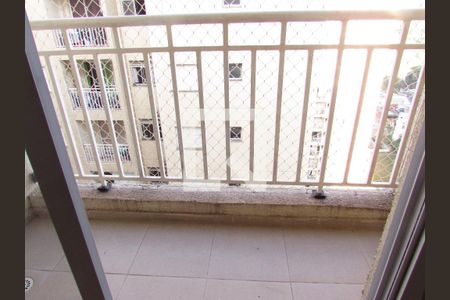 Varanda de apartamento para alugar com 2 quartos, 49m² em Jardim Henriqueta, Taboão da Serra