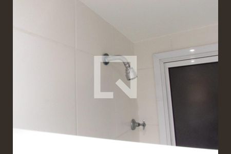 banheiro de apartamento para alugar com 2 quartos, 49m² em Jardim Henriqueta, Taboão da Serra