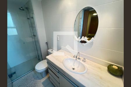 Banheiro de apartamento à venda com 3 quartos, 86m² em Vila da Serra, Nova Lima