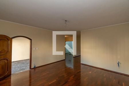Sala de Estar/Jantar de casa para alugar com 4 quartos, 250m² em Taquaral, Campinas