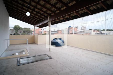 Casa à venda com 350m², 2 quartos e 3 vagas Casa à venda com 350m², 2 quartos e 3 vagasÁrea Externa