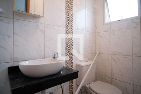 Casa à venda com 350m², 2 quartos e 3 vagas Casa à venda com 350m², 2 quartos e 3 vagasBanheiro social