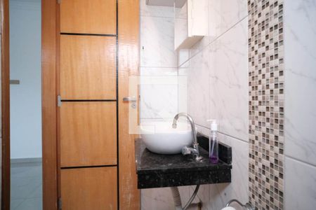 Casa à venda com 350m², 2 quartos e 3 vagas Casa à venda com 350m², 2 quartos e 3 vagasBanheiro social