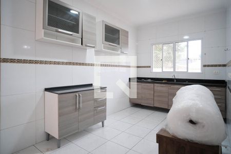 Casa à venda com 350m², 2 quartos e 3 vagas Casa à venda com 350m², 2 quartos e 3 vagasCozinha