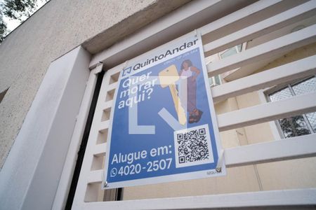 Casa à venda com 350m², 2 quartos e 3 vagas Casa à venda com 350m², 2 quartos e 3 vagasPlaquinha