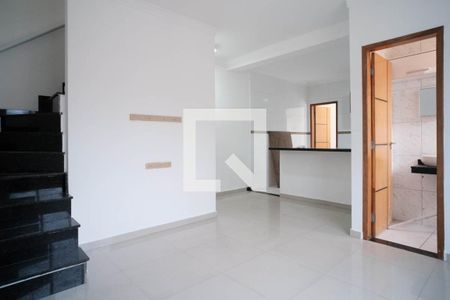 Sala de casa para alugar com 2 quartos, 350m² em Vila Guilhermina, São Paulo