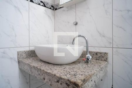 Casa à venda com 350m², 2 quartos e 3 vagas Casa à venda com 350m², 2 quartos e 3 vagasBanheiro quarto 1