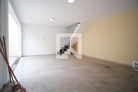 Casa à venda com 350m², 2 quartos e 3 vagas Casa à venda com 350m², 2 quartos e 3 vagasÁrea Externa