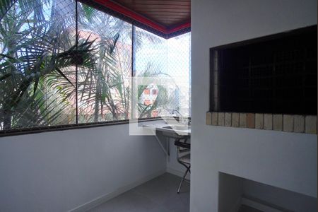 Varanda de apartamento para alugar com 2 quartos, 65m² em Santa Cecília, Porto Alegre