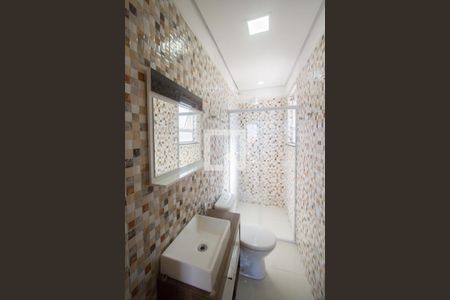 Banheiro de casa para alugar com 3 quartos, 120m² em Jardim Monte Azul, São Paulo