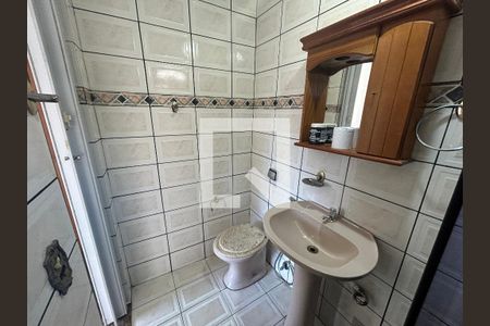 Banheiro da Suíte de casa para alugar com 2 quartos, 78m² em Vila Valqueire, Rio de Janeiro